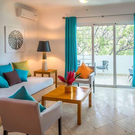 Hotel Montana Pétionville エクステリア 写真